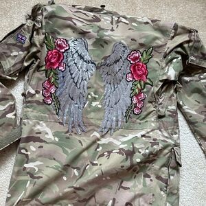 Cat in the hood camo jacket, size L, worn once in a great condition